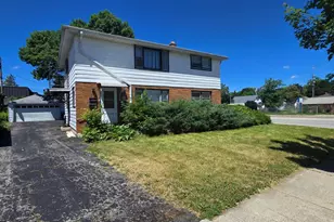 3971 N 98th St, Milwaukee, WI 53222 - Photo 2