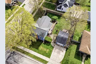 725 W South St, Oconomowoc, WI 53066 - Photo 24