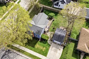 725 W South St, Oconomowoc, WI 53066 - Photo 24