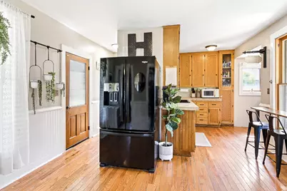 725 W South St, Oconomowoc, WI 53066 - Photo 10