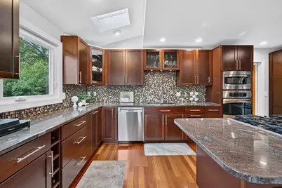 12623 N Meadow Cir, Mequon, WI 53092 - Photo 6