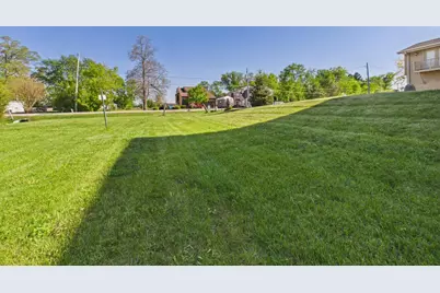 7427  Wind Lake Rd, Racine, WI 53185 - Photo 18
