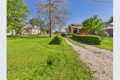 7427  Wind Lake Rd, Racine, WI 53185 - Photo 28