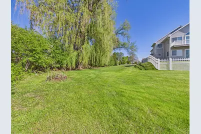 7427  Wind Lake Rd, Racine, WI 53185 - Photo 12