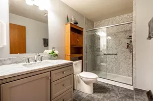 201 N 36th St, Milwaukee, WI 53208 - Photo 6
