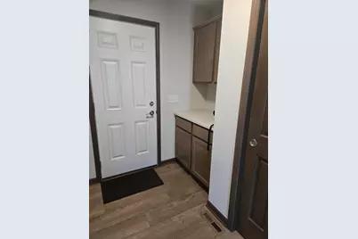 5229  Briarwood Cir, Racine, WI 53402 - Photo 24