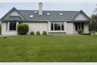 N2W29732  Blodwen Dr, Delafield, WI 53188 - Photo 2