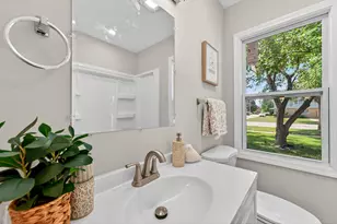 4422 N 84th St, Milwaukee, WI 53225 - Photo 20