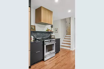 7524 W Wisconsin Ave, Wauwatosa, WI 53213 - Photo 24