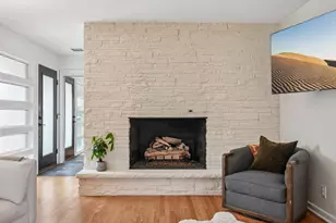 7524 W Wisconsin Ave, Wauwatosa, WI 53213 - Photo 12