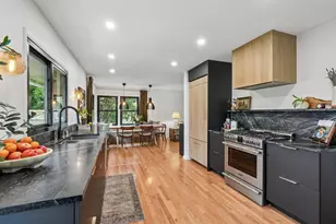 7524 W Wisconsin Ave, Wauwatosa, WI 53213 - Photo 22