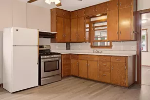 2737 Hamilton St, La Crosse, WI 54603 - Photo 6