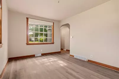 2737  Hamilton St, La Crosse, WI 54603 - Photo 10
