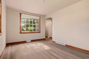 2737 Hamilton St, La Crosse, WI 54603 - Photo 10