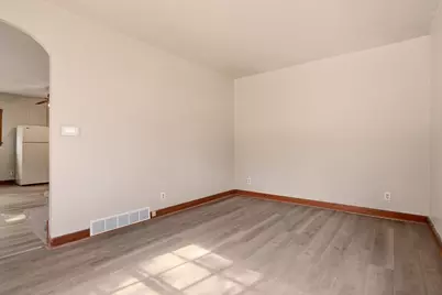 2737  Hamilton St, La Crosse, WI 54603 - Photo 14