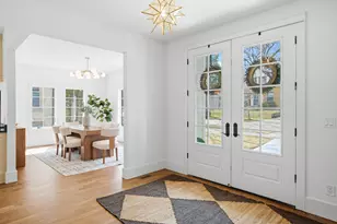 4840 N Larkin St, Whitefish Bay, WI 53217 - Photo 2