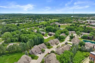 18575 Brookfield Lake Dr, Brookfield, WI 53045 - Photo 36