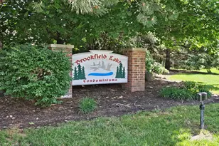 18575 Brookfield Lake Dr, Brookfield, WI 53045 - Photo 1