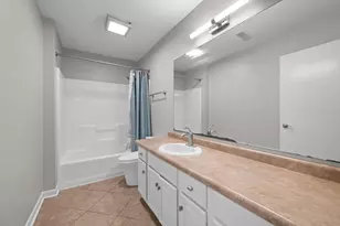 18575 Brookfield Lake Dr, Brookfield, WI 53045 - Photo 14