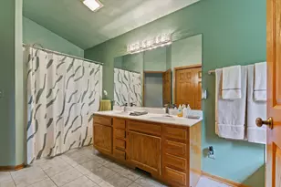 3330 Wood Rd, Racine, WI 53406 - Photo 26
