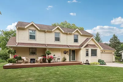 W61N840  Arbor Dr, Cedarburg, WI 53012 - Photo 1