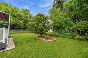 1542 N Lakeview Ave, Port Washington, WI 53074 - Photo 44