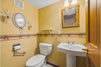 1542 N Lakeview Ave, Port Washington, WI 53074 - Photo 18