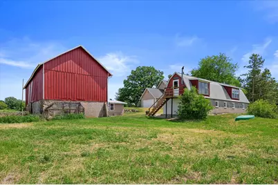 N9523 N River Rd, Ixonia, WI 53036 - Photo 54