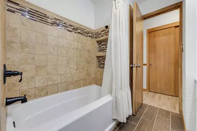 937 S 86th St, West Allis, WI 53214 - Photo 18