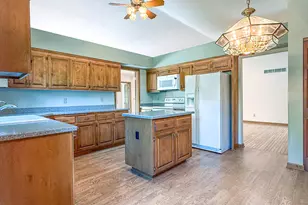 3825 Kodiak Trail, Brookfield, WI 53045 - Photo 14