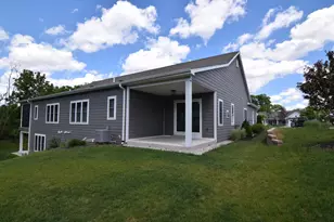 12263 W Waterford Ave, Greenfield, WI 53228 - Photo 28