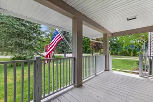 W244N4501 Swan Rd, Pewaukee, WI 53072 - Photo 2