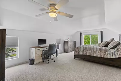 W244N4501  Swan Rd, Pewaukee, WI 53072 - Photo 22