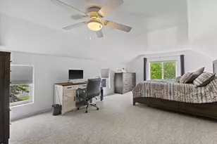 W244N4501 Swan Rd, Pewaukee, WI 53072 - Photo 22