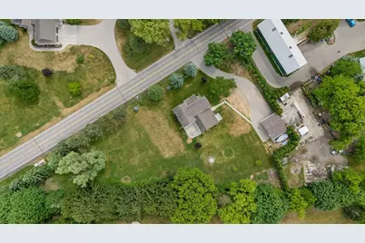 W244N4501  Swan Rd, Pewaukee, WI 53072 - Photo 34