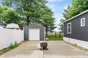 82 Falling Creek Cir, Janesville, WI 53548 - Photo 30