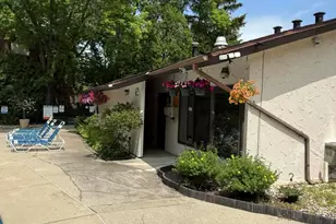 2220 W Good Hope Rd, Glendale, WI 53209 - Photo 20