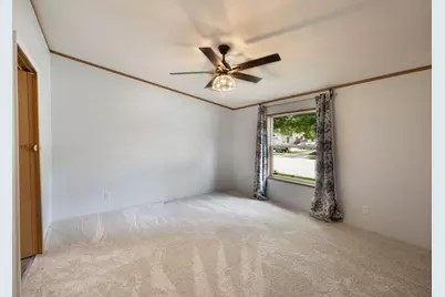 634 N Wisconsin St, Port Washington, WI 53074 - Photo 4