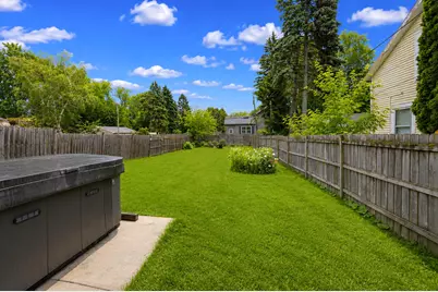 634 N Wisconsin St, Port Washington, WI 53074 - Photo 8