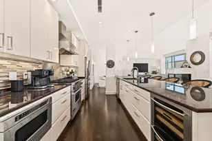 106 W Seeboth St, Milwaukee, WI 53204 - Photo 10