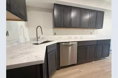 4134 N 104th St, Milwaukee, WI 53222 - Photo 8