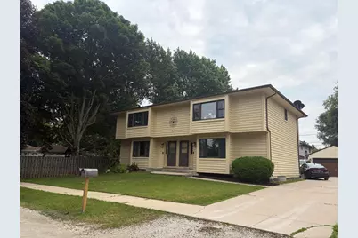 4521  73rd St, Kenosha, WI 53142 - Photo 2