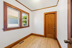 3161 S 11th St, Milwaukee, WI 53215 - Photo 16