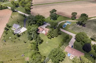 5651 Honey Creek Rd, Racine, WI 53120 - Photo 6
