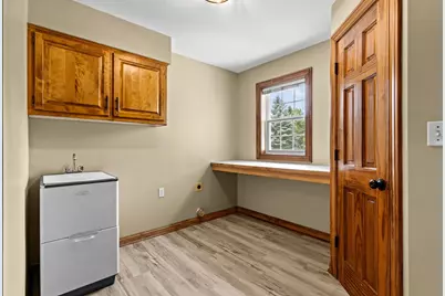 8621  Talamasca Dr, Racine, WI 53126 - Photo 14