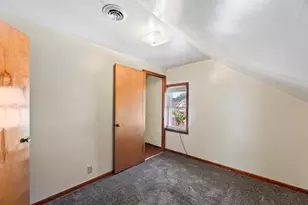 3017 S 6th St, Milwaukee, WI 53215 - Photo 38
