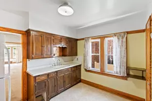 3017 S 6th St, Milwaukee, WI 53215 - Photo 14