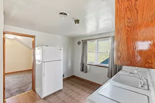 3017 S 6th St, Milwaukee, WI 53215 - Photo 36