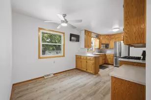 3851 E Elser Ave, Cudahy, WI 53110 - Photo 4