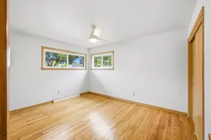 3851 E Elser Ave, Cudahy, WI 53110 - Photo 8